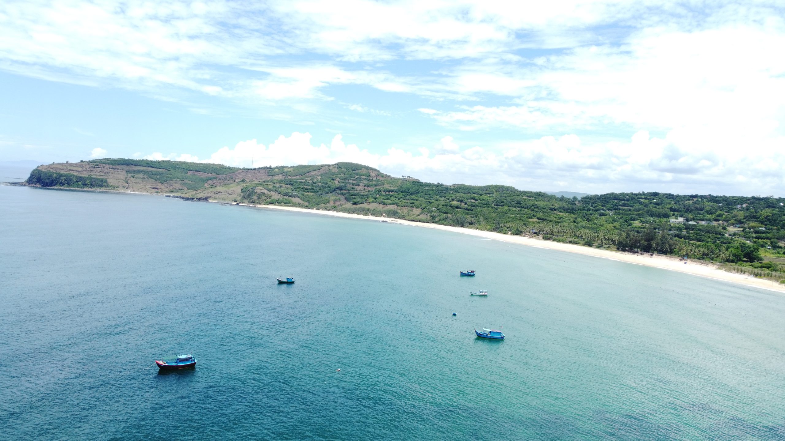 Visit Phu Luong Mountain